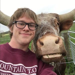 Meet your Posher, Nicholas